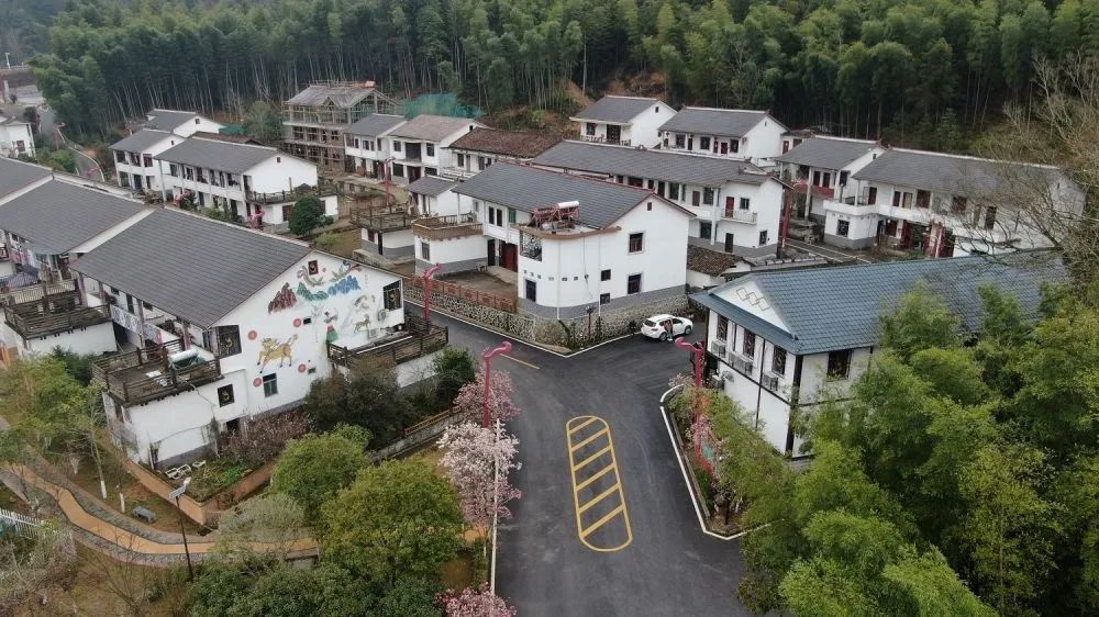 江西資溪縣烏石鎮(zhèn)新月畬族村景象。新華社記者 彭昭之 攝