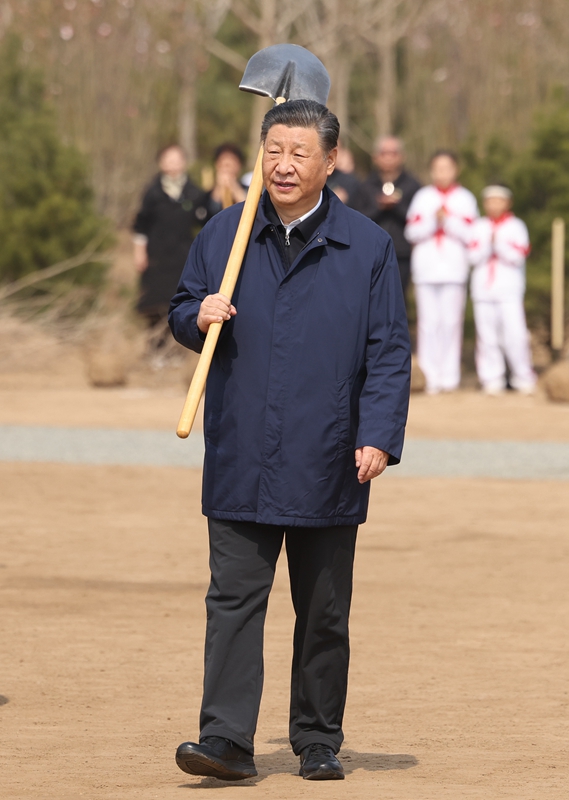 2024年4月3日，習近平總書記來到北京市通州區(qū)潞城鎮(zhèn)參加首都義務植樹活動。