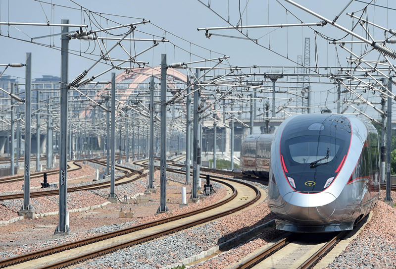 2022年6月20日，濟(jì)鄭高鐵鄭州首發(fā)G9206次列車駛出鄭州東站。